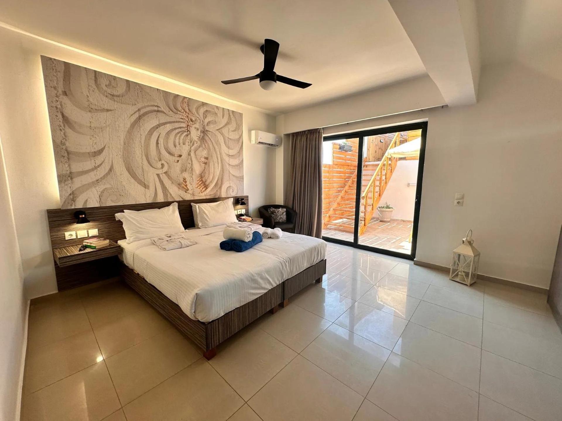 Eurohotel Katrin Suites (Adults Only) Chersonissos Buitenkant foto